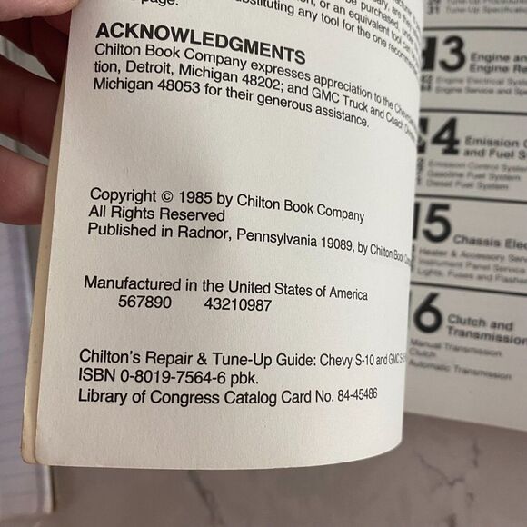 Chilton's Chevy S-10 GMC S-15 Pick-Ups 1982-85 Repair & Tune-Up Manual Guide - Picture 5 of 10